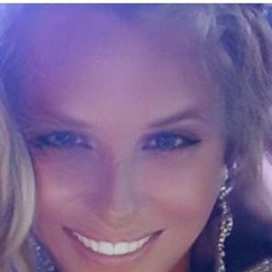 Meet your Posher, Rene